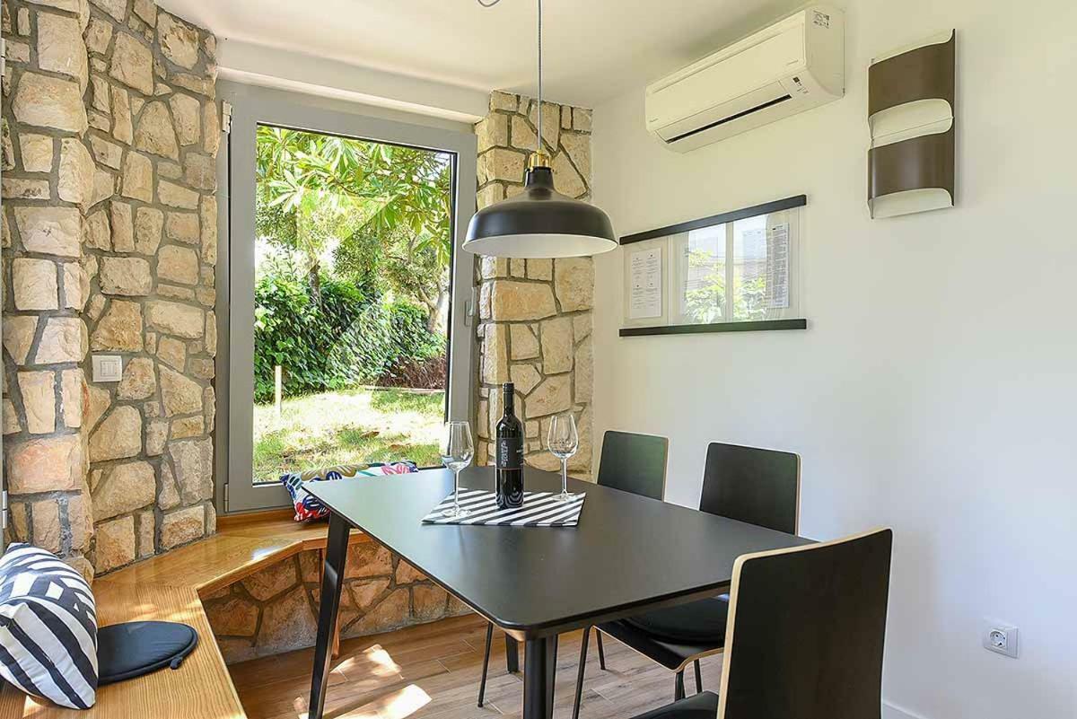Apartment Balthazar Rovigno Esterno foto