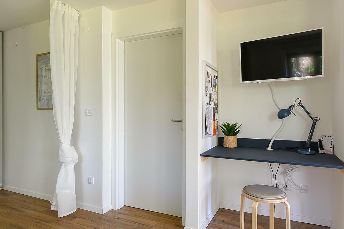 Apartment Balthazar Rovigno Esterno foto